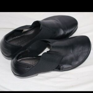 JOSEF SEIBEL WALKING SHOES SIZE 40